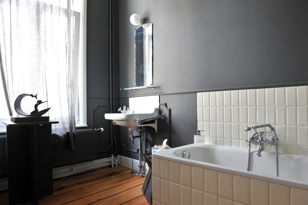 Sgt.Pepper'S Bnb Ixelles Phòng bức ảnh