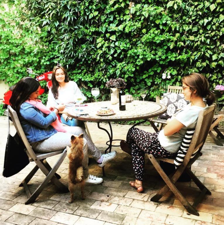 Sgt.Pepper'S Bnb Ixelles Ngoại thất bức ảnh